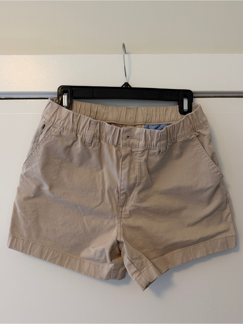 Chubbies Men’s Tan Elastic-Waist Casual Shorts 4” Seam in Small